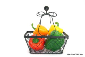 Pepper 7 Peppers In A Basket